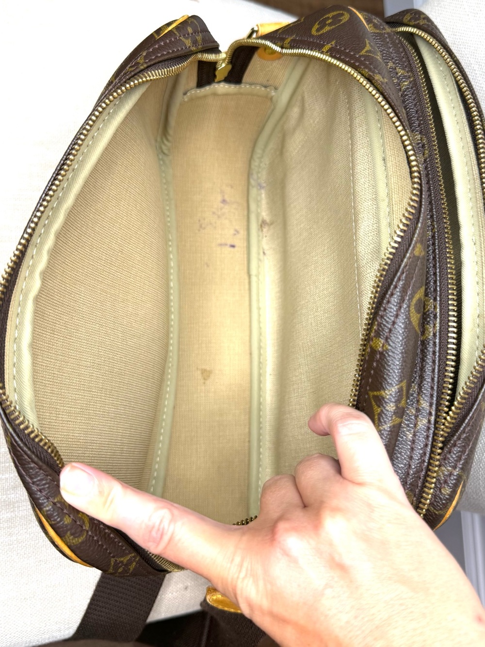 Authentic Louis Vuitton Reporter PM unisex messenger crossbody bag monogram LV - Picture 15 of 16